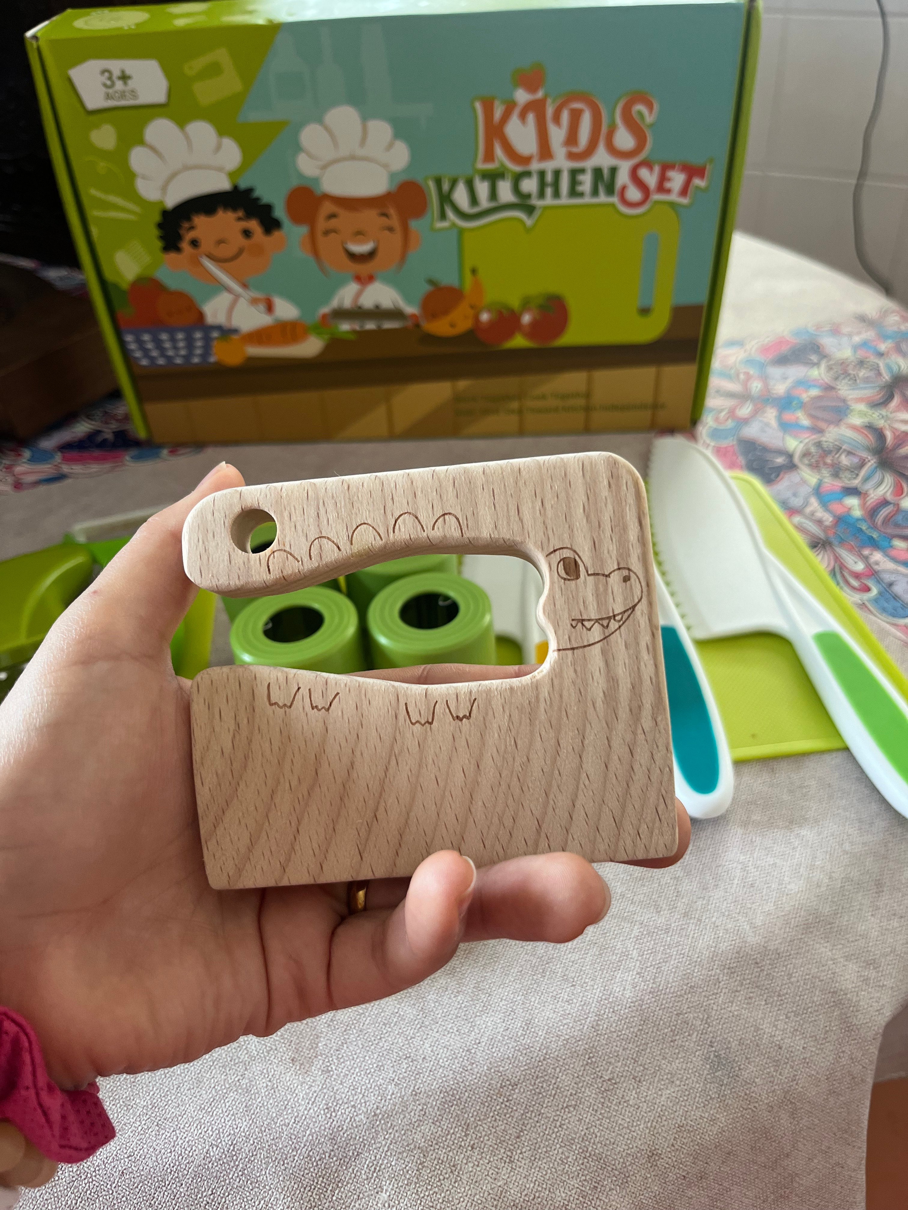 Little Chef Montessori: Real Cooking Fun for Tiny Hands